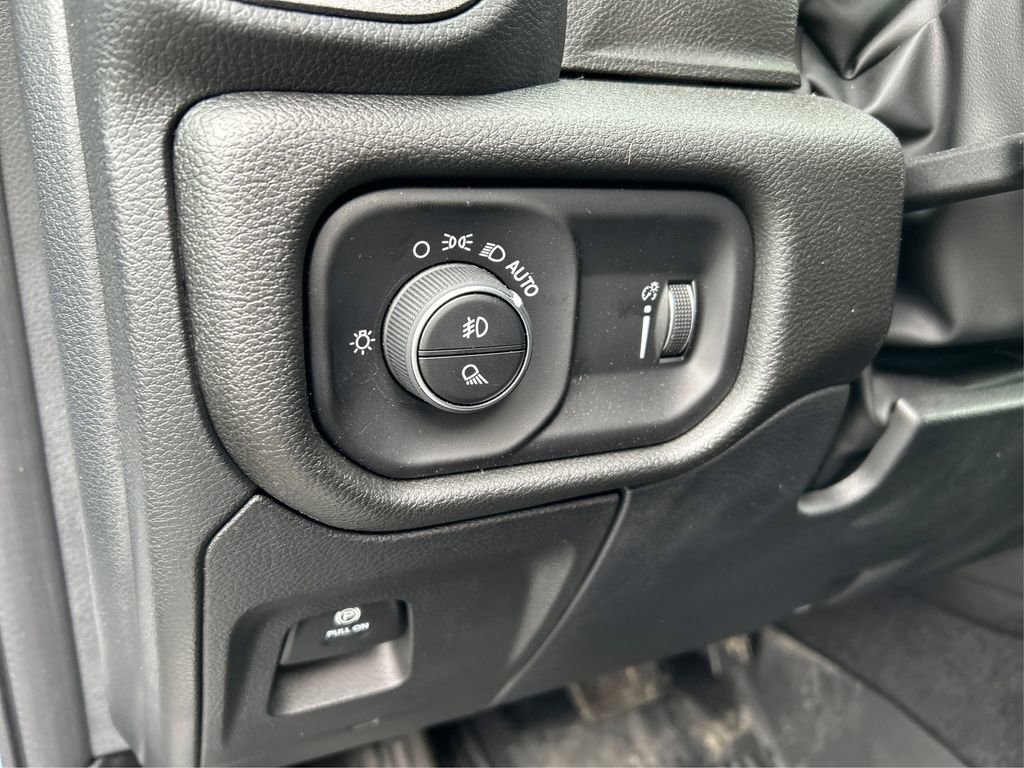 New 2026 RAM 1500 Classic Warlock image 37