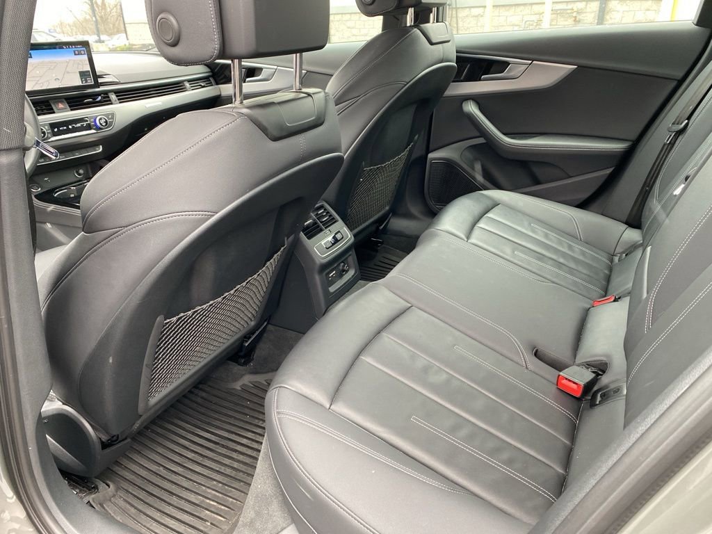 Used 2023 Audi A4 2.0T Premium Plus image 12