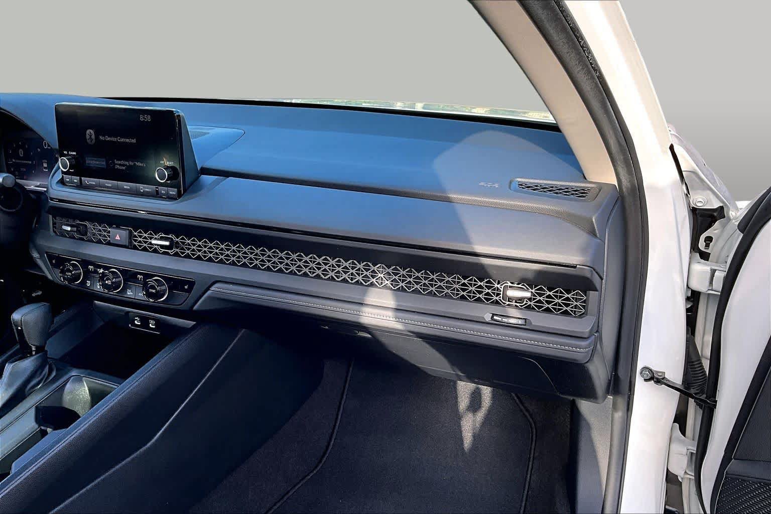 Used 2025 Honda Accord SE image 19