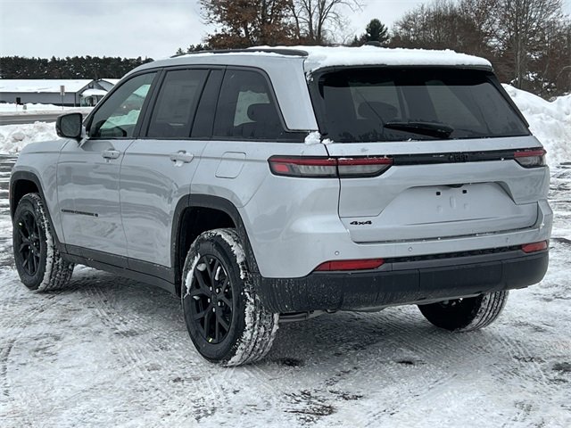 New 2026 Jeep Grand Cherokee Altitude image 8