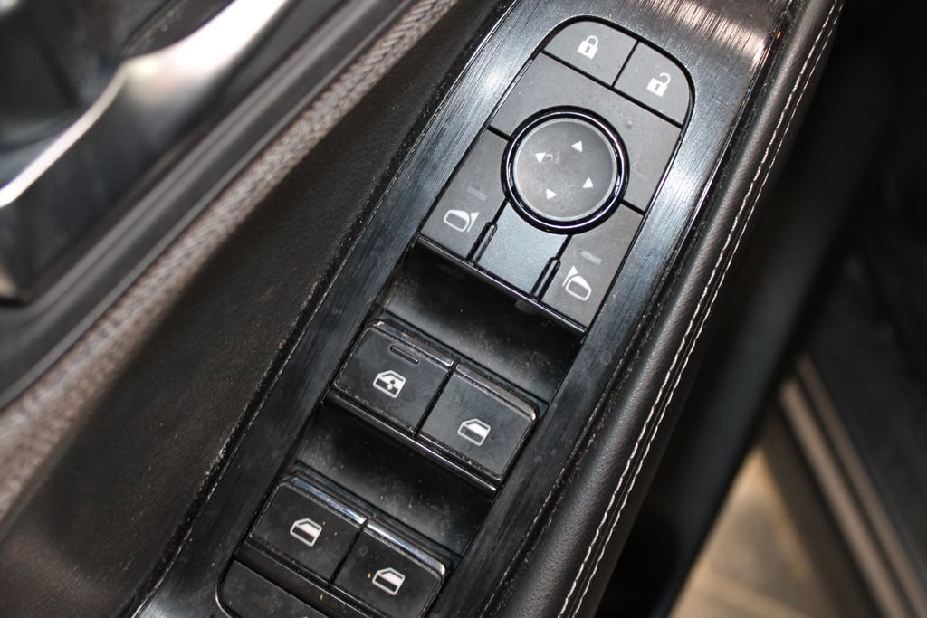 Used 2023 Nissan Rogue SV AWD/4WD image 34