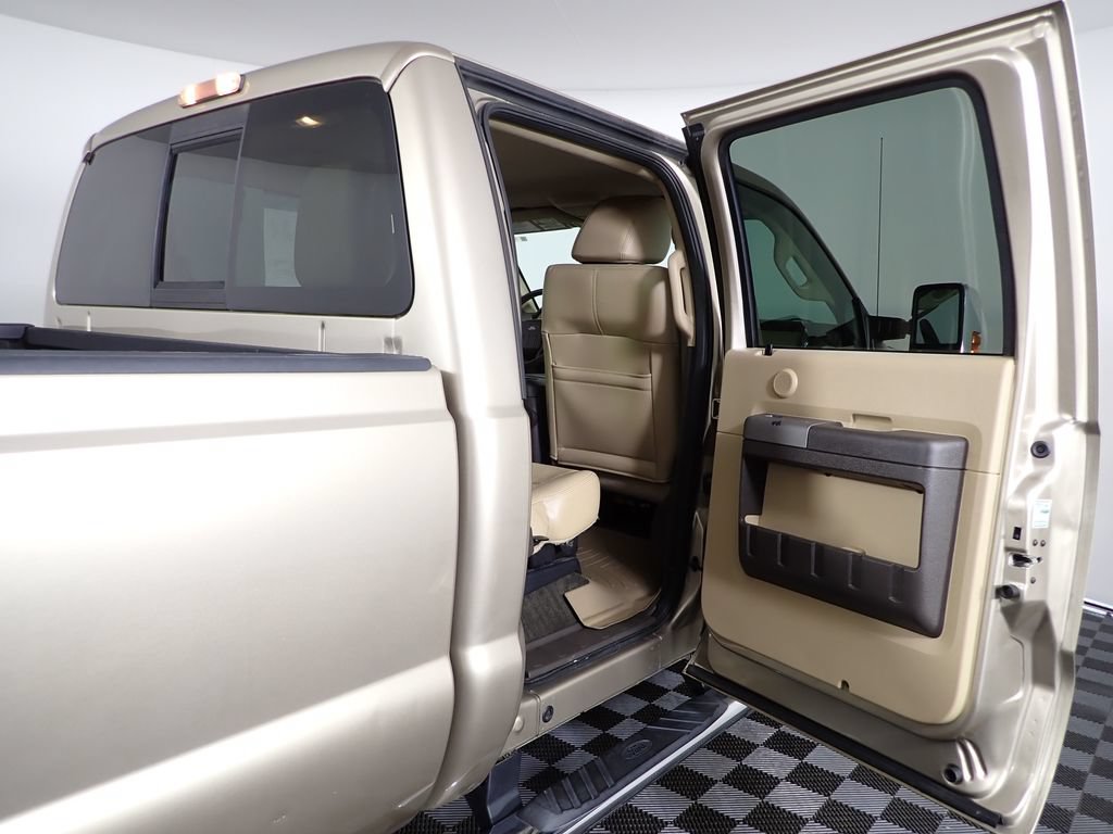 Used 2011 Ford F350 Lariat w/ Lariat Interior Pkg AWD/4WD image 34