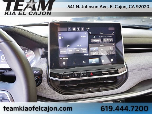 Used 2024 Jeep Compass Latitude image 24