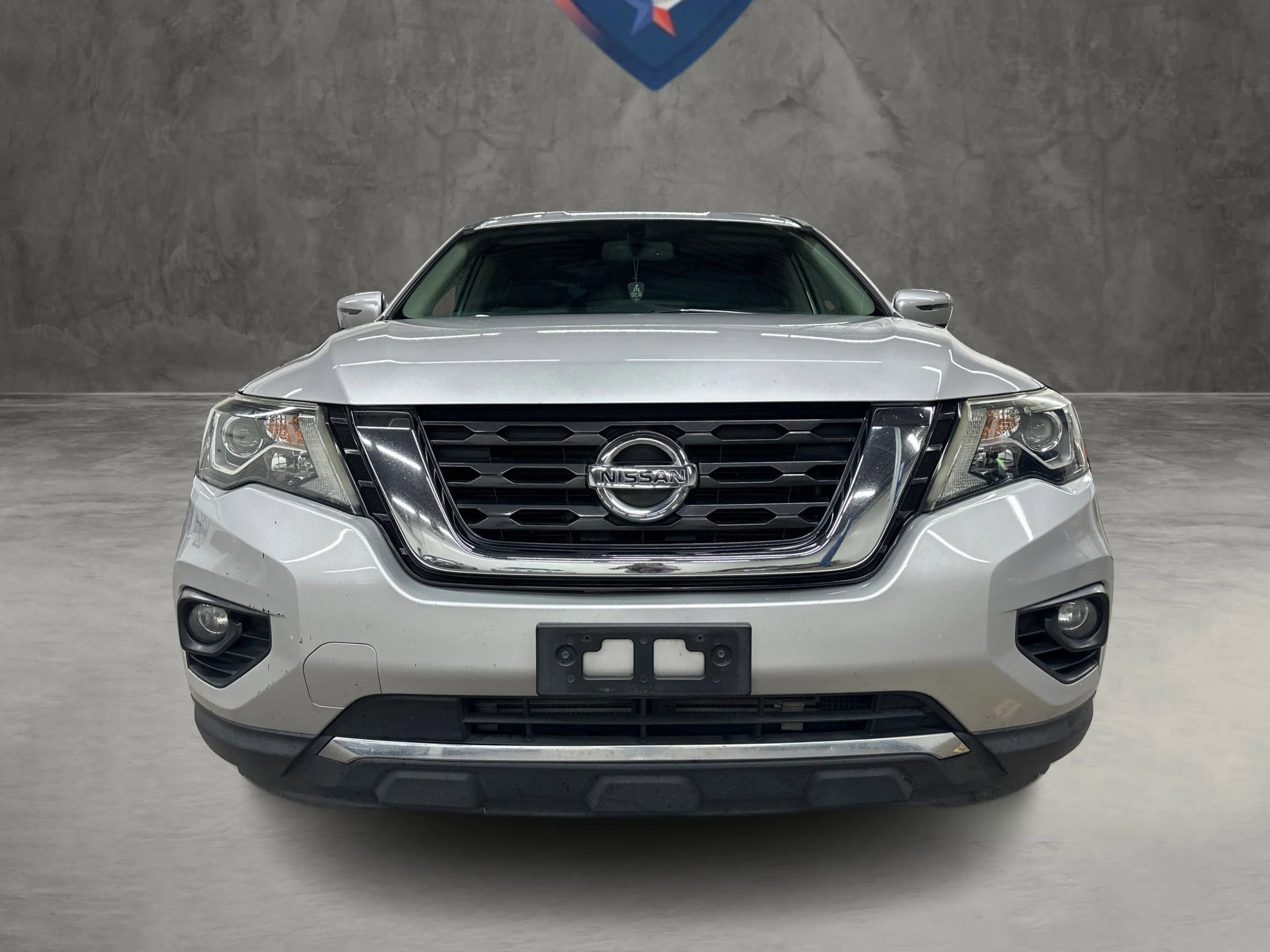 Used 2019 Nissan Pathfinder SV image 12