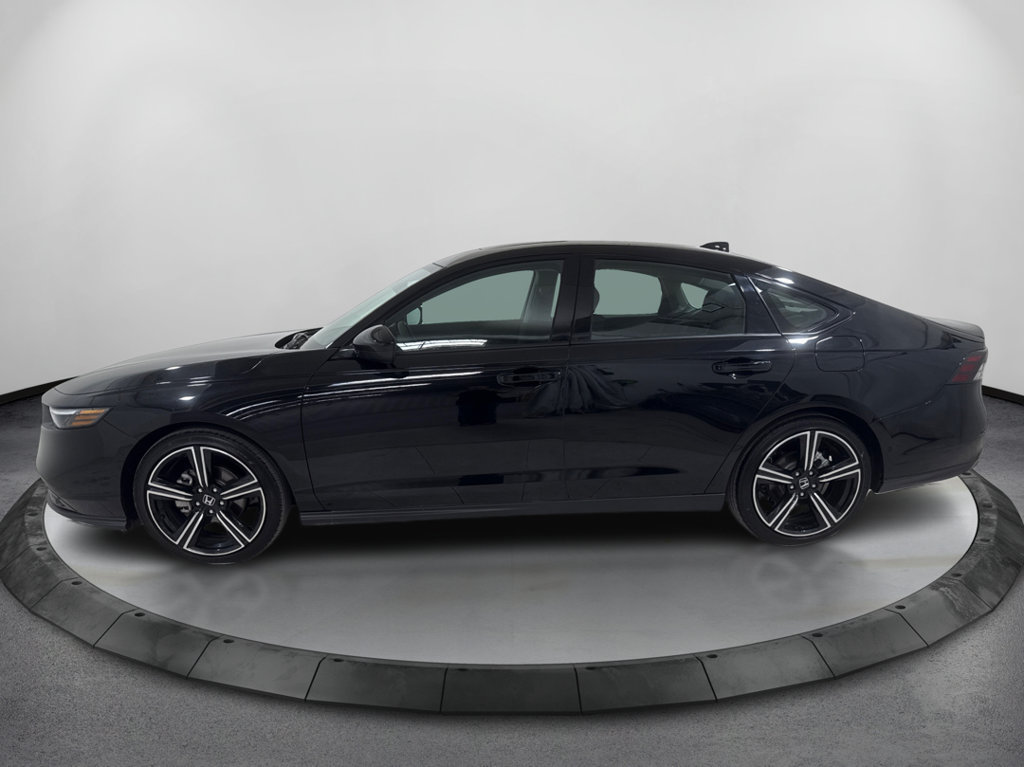 Used 2026 Honda Accord SE image 9