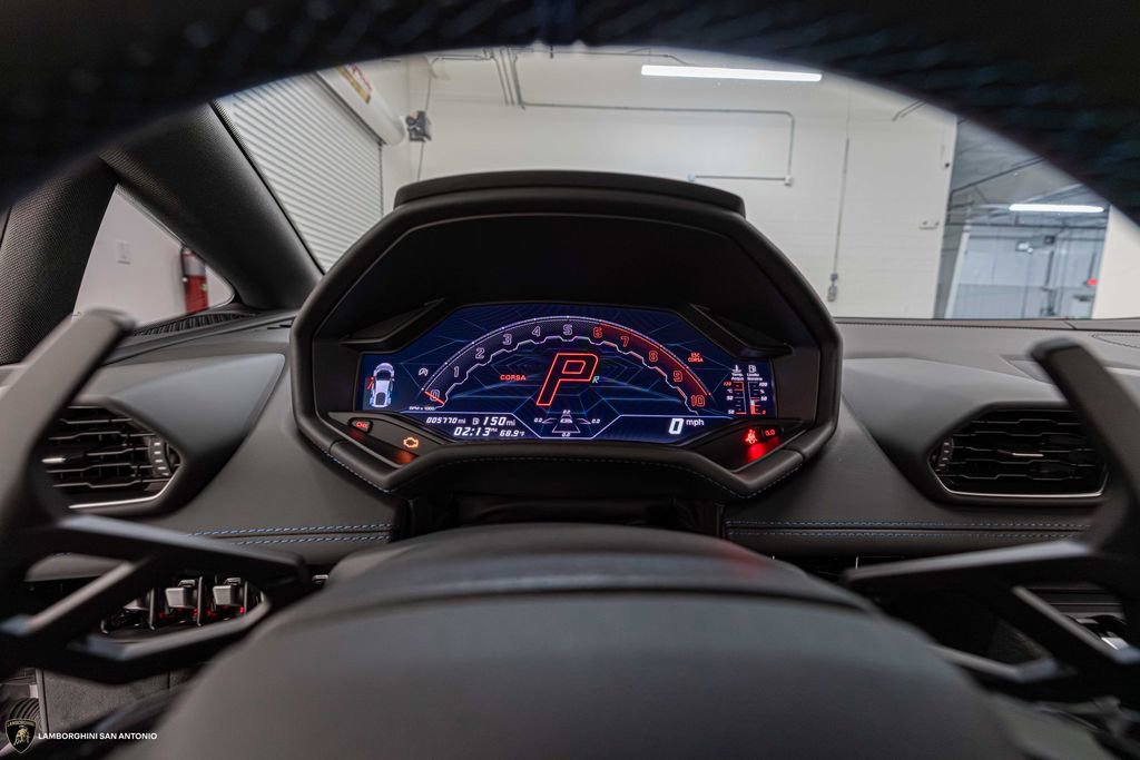 Used 2023 Lamborghini Huracan Tecnica image 31