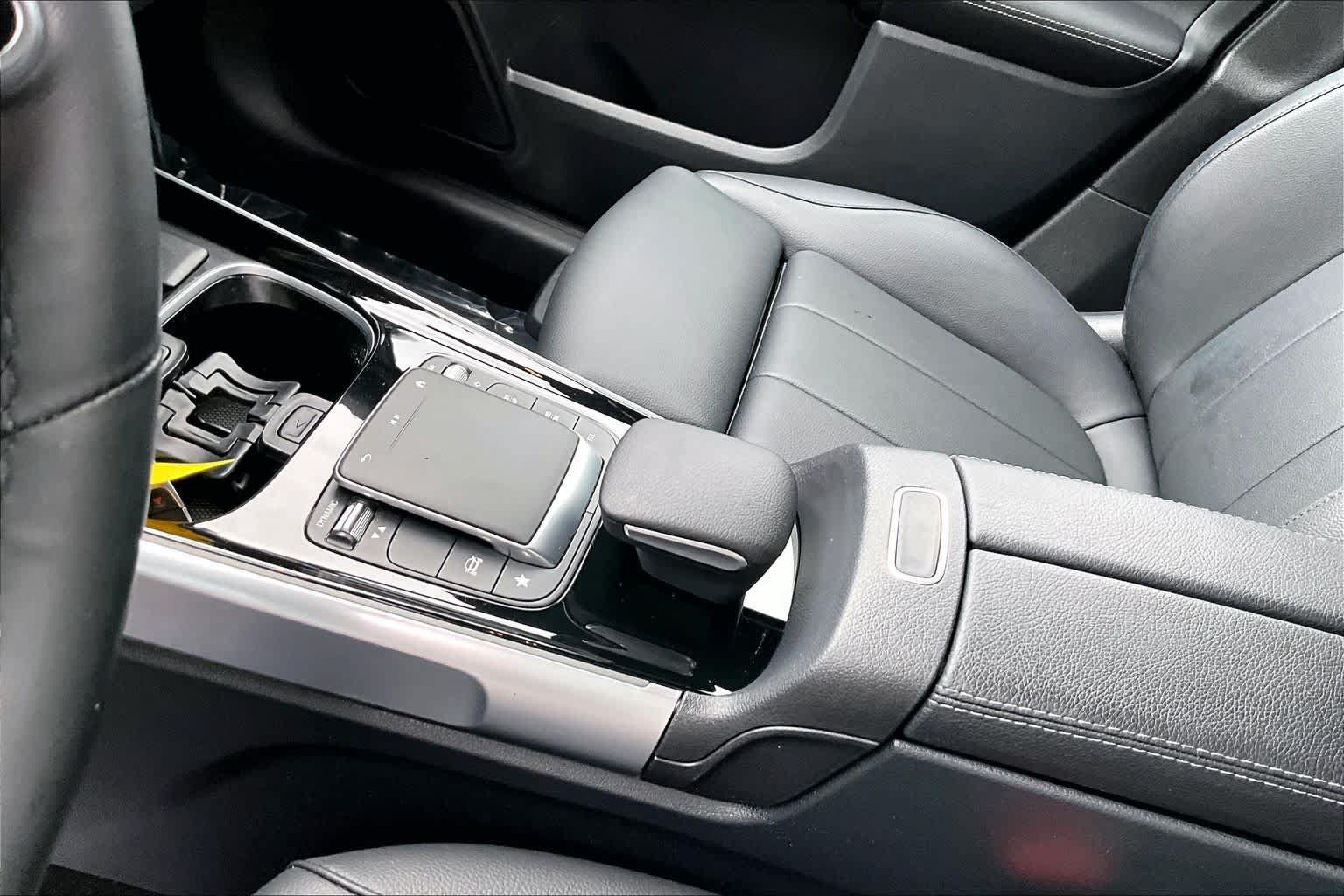 Certified 2022 Mercedes-Benz GLB 250 4MATIC image 16
