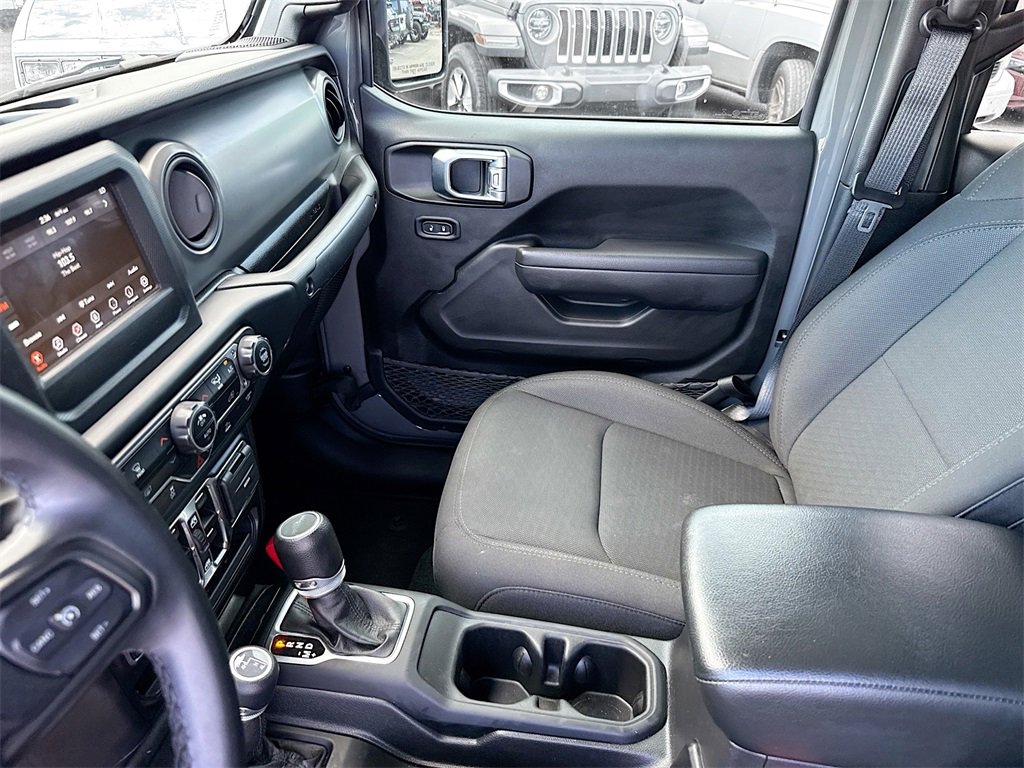 Used 2022 Jeep Gladiator Sport image 26