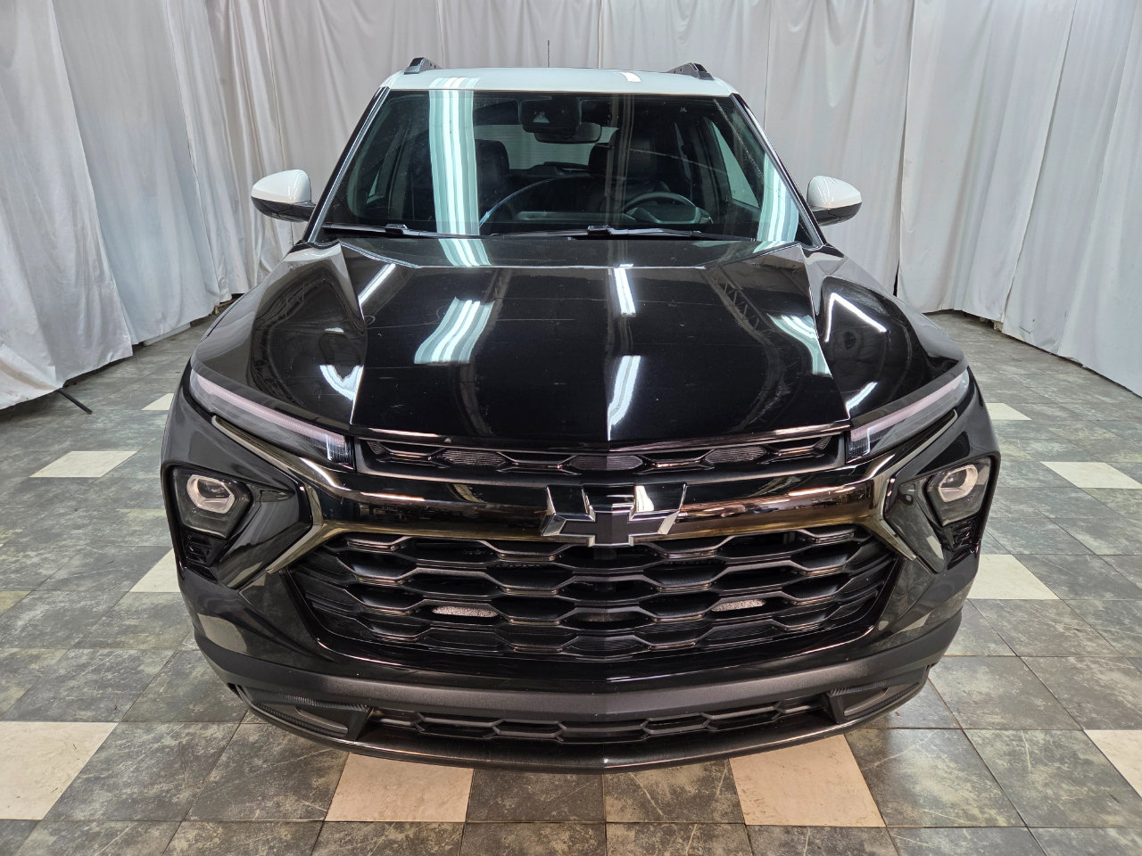 Used 2025 Chevrolet TrailBlazer ACTIV w/ Convenience Package image 3