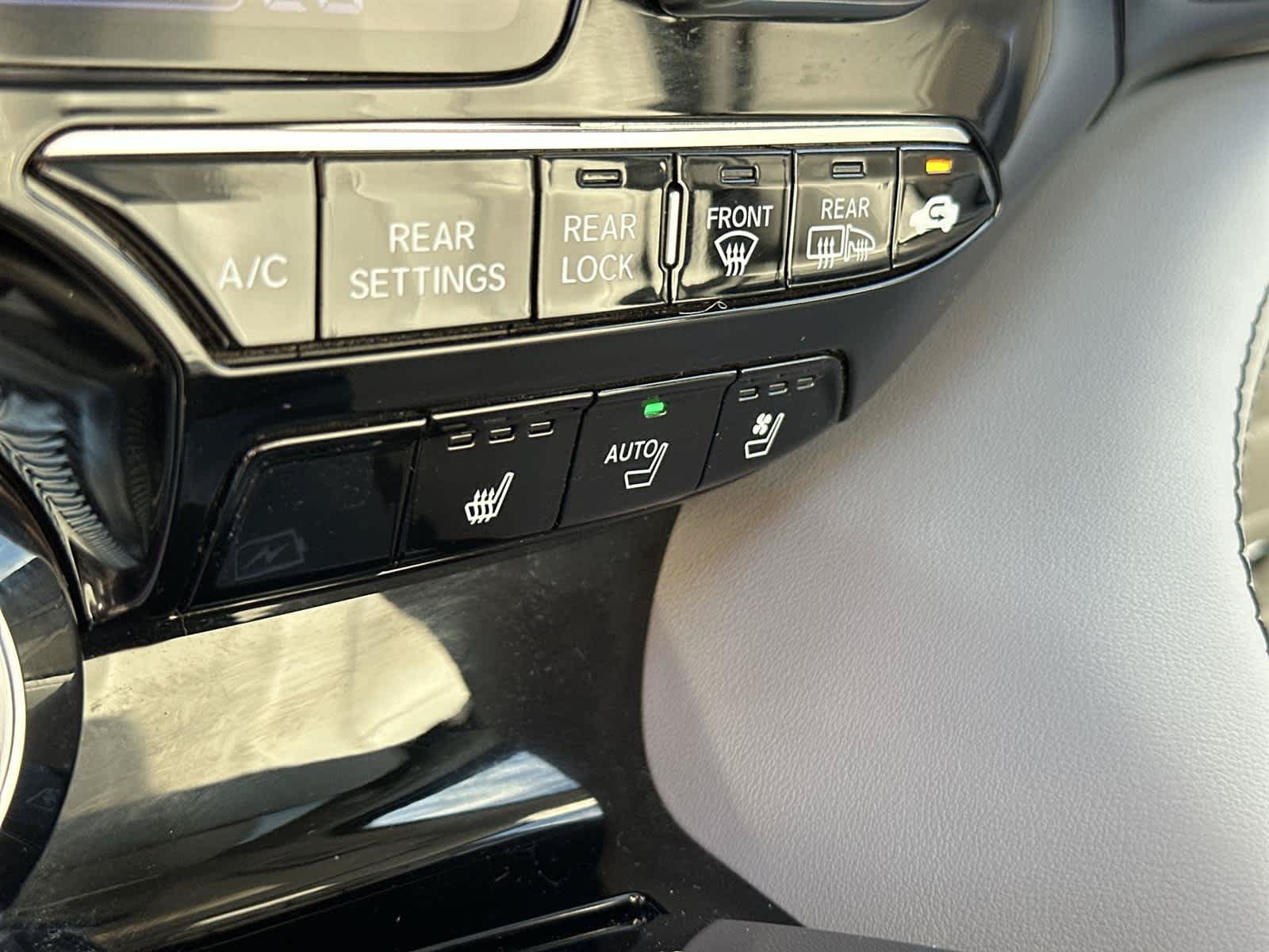 Used 2022 Acura MDX SH-AWD w/ Advance Package image 36