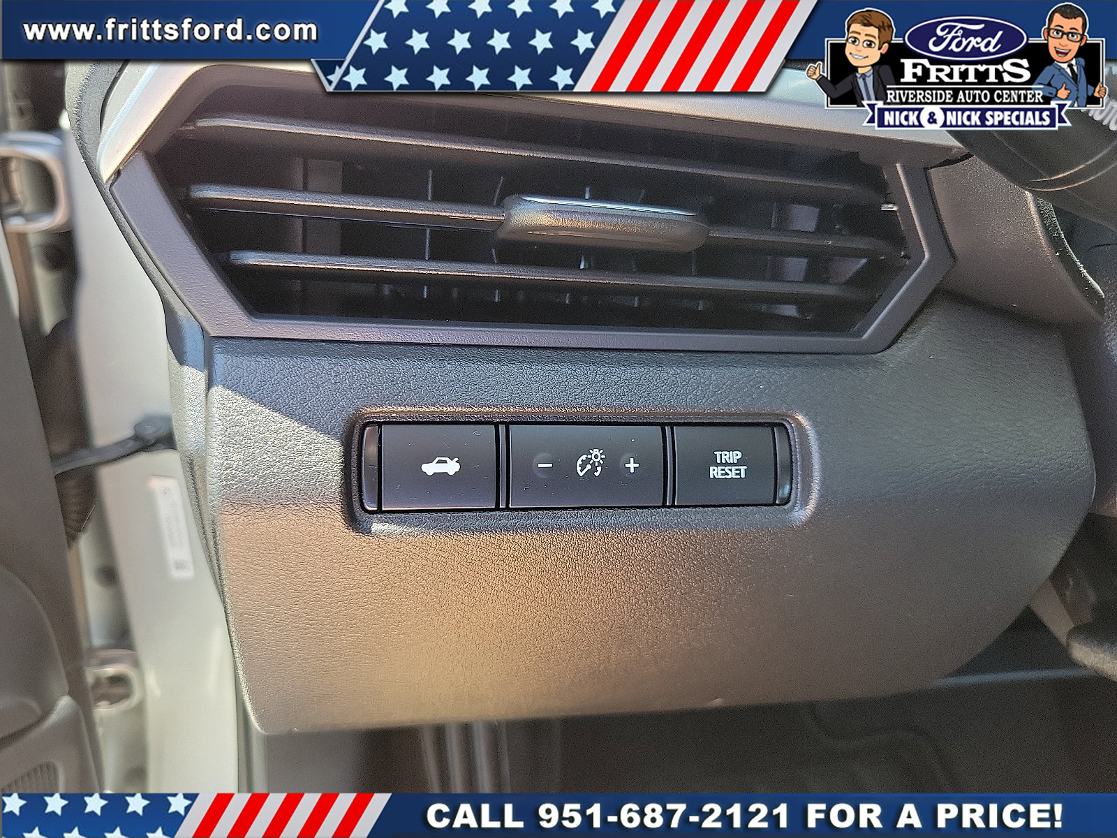 Used 2024 Nissan Altima 2.5 S FWD image 11