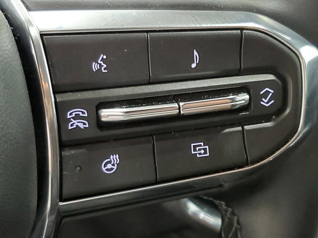 Used 2025 GMC Acadia Elevation FWD image 32