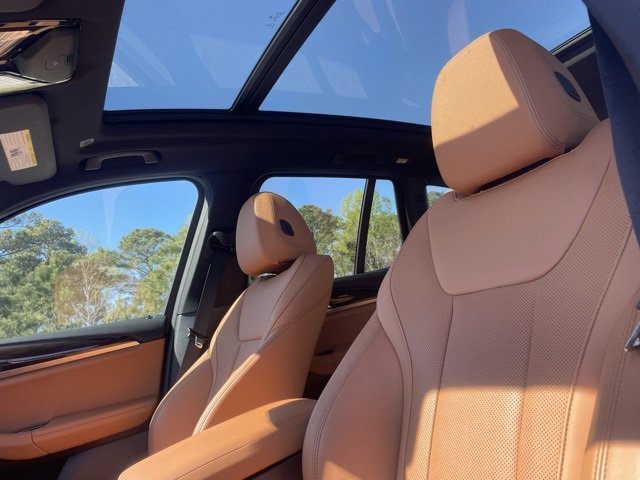 Used 2023 BMW X3 xDrive30i w/ Premium Package image 3