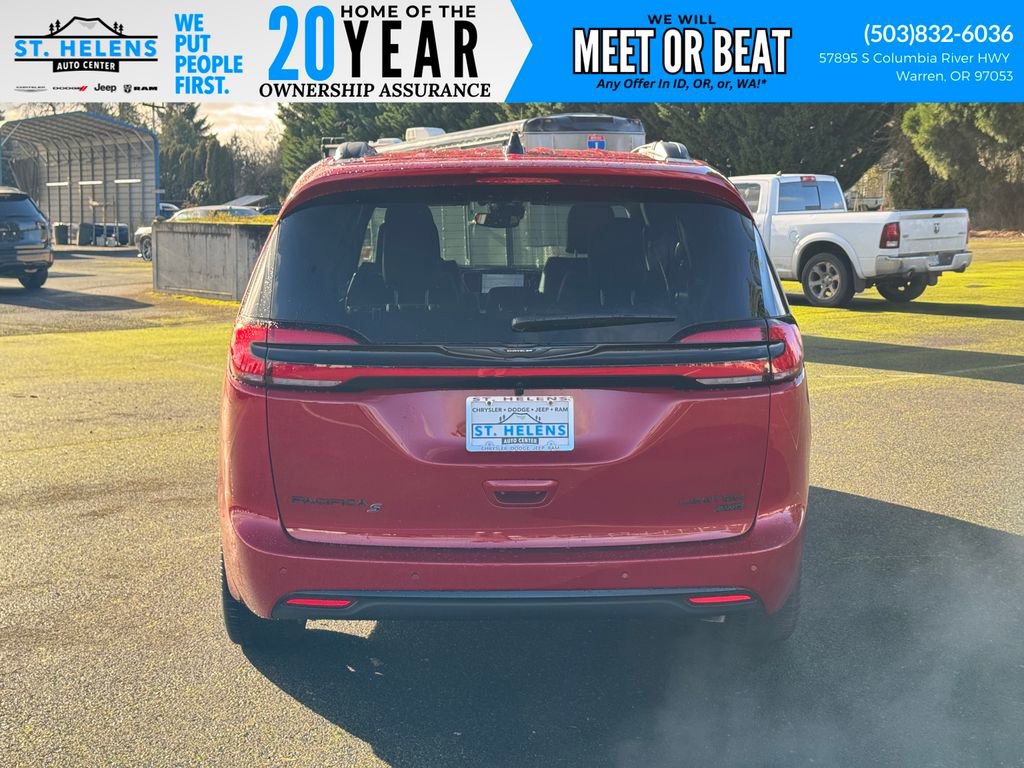 New 2026 Chrysler Pacifica Limited image 5