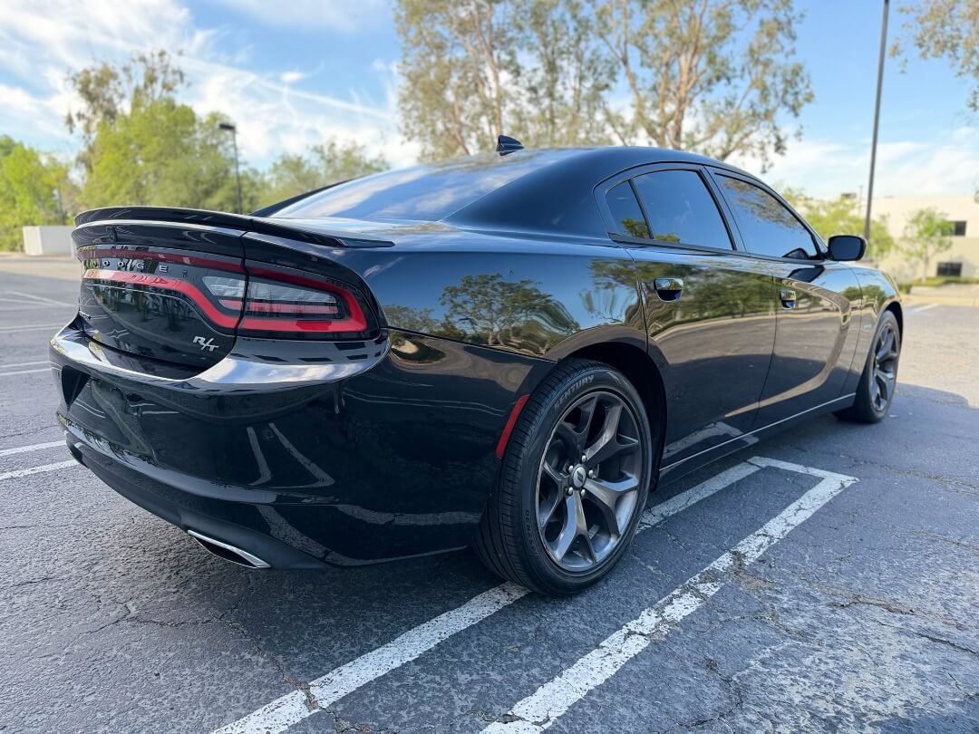 Used 2017 Dodge Charger R/T w/ Plus Group RWD image 12