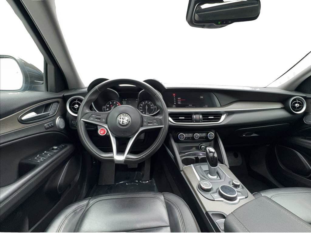 Used 2019 Alfa Romeo Stelvio Ti w/ Nero Edizione image 37