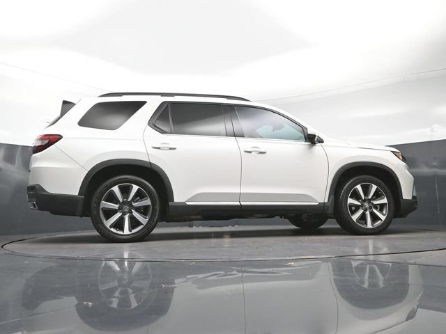 Used 2023 Honda Pilot Touring image 29