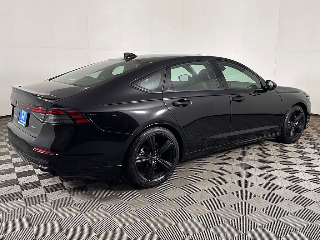 Used 2023 Honda Accord Sport image 9
