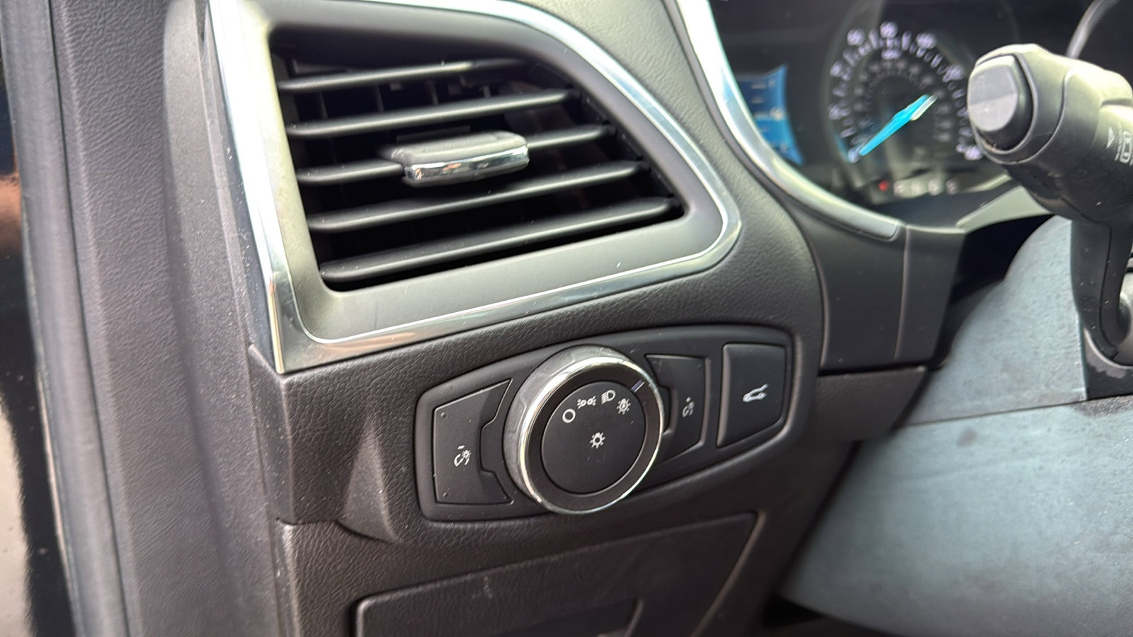 Used 2015 Ford Edge Sport w/ Equipment Group 401A image 13