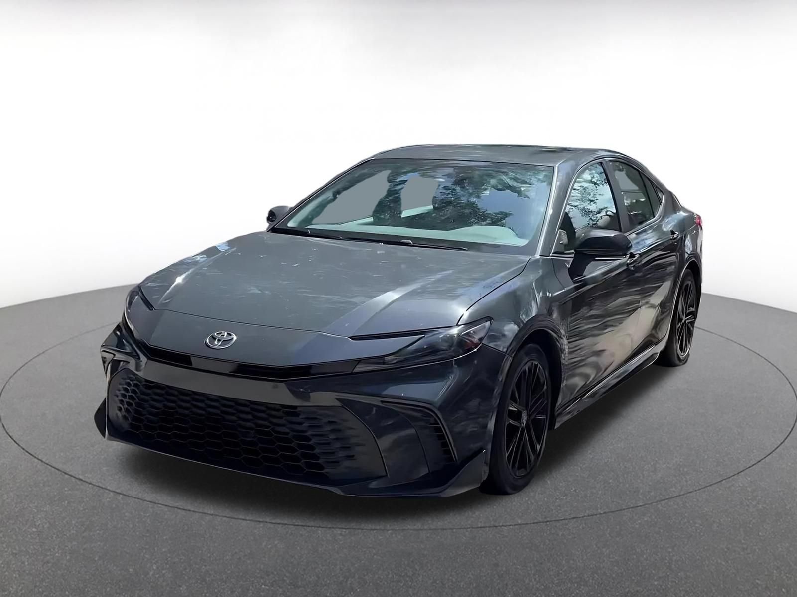 Used 2026 Toyota Camry SE FWD image 7