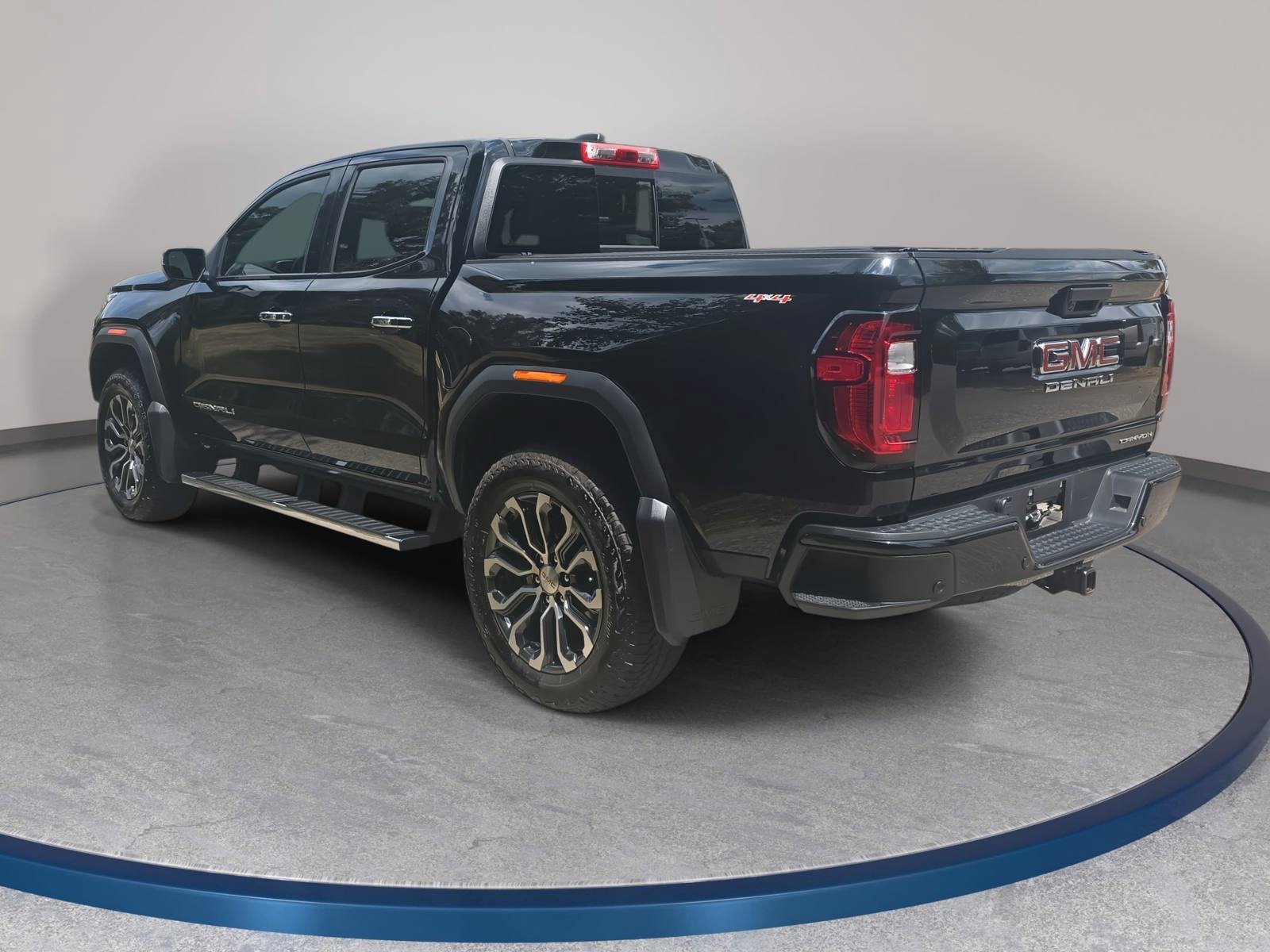 Used 2026 GMC Canyon Denali AWD/4WD image 7
