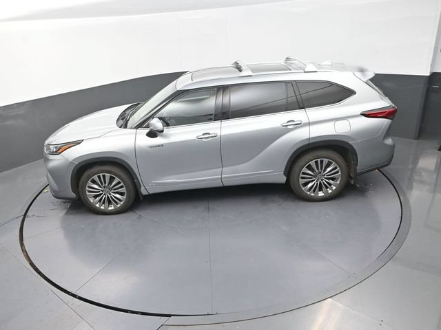 Used 2021 Toyota Highlander Platinum AWD/4WD image 26