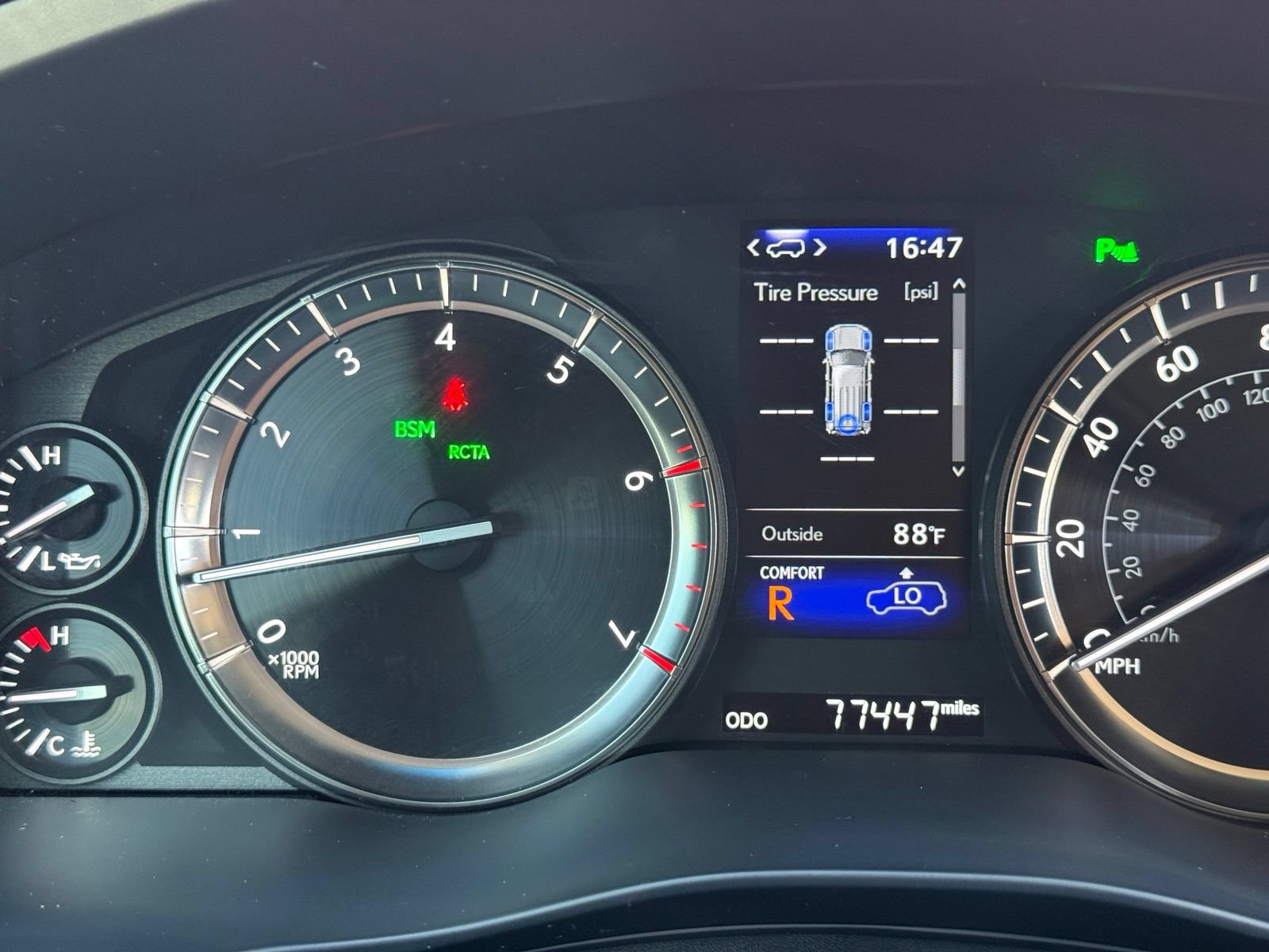 Used 2019 Lexus LX 570 4WD w/ Luxury Package image 30