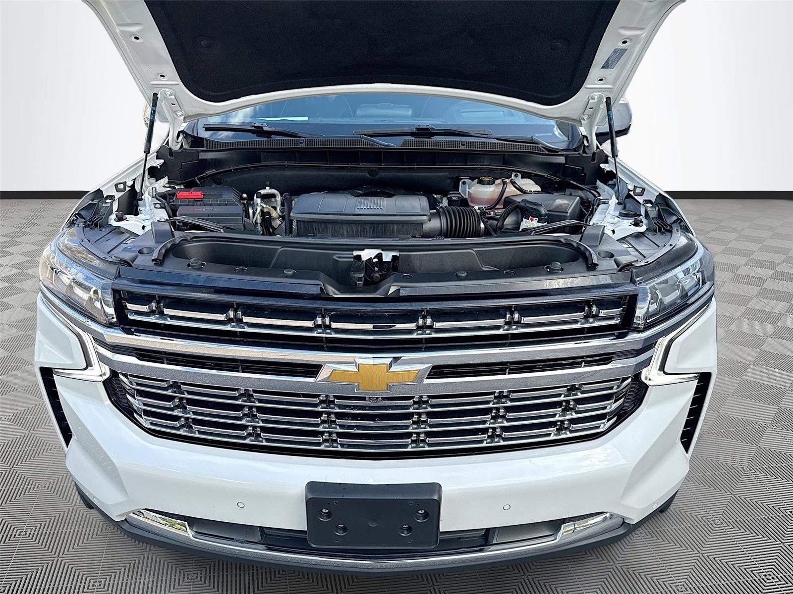 Used 2023 Chevrolet Tahoe Premier w/ Premium Package AWD/4WD image 30