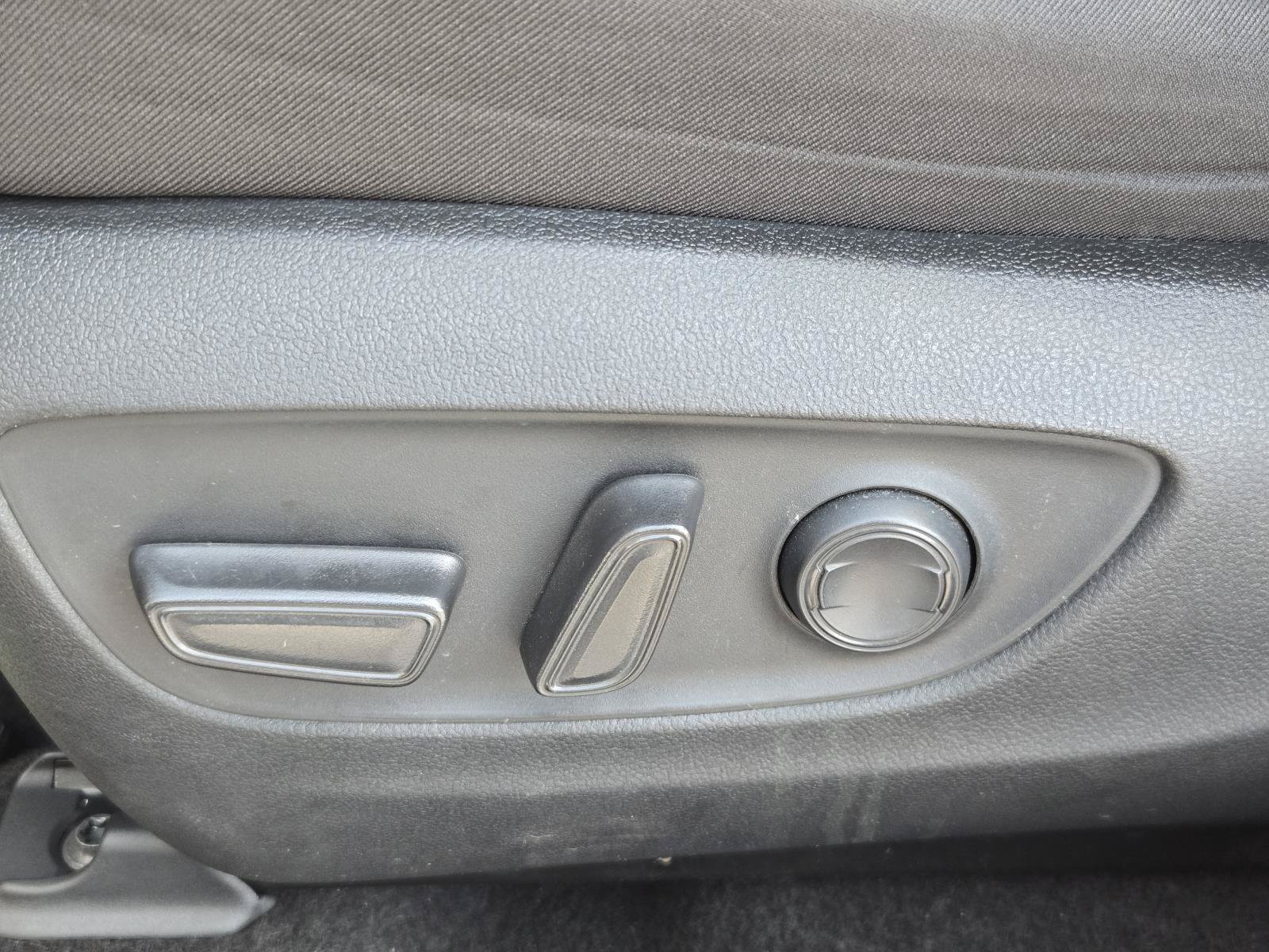 Used 2023 Toyota RAV4 XLE w/ Convenience Package FWD image 24