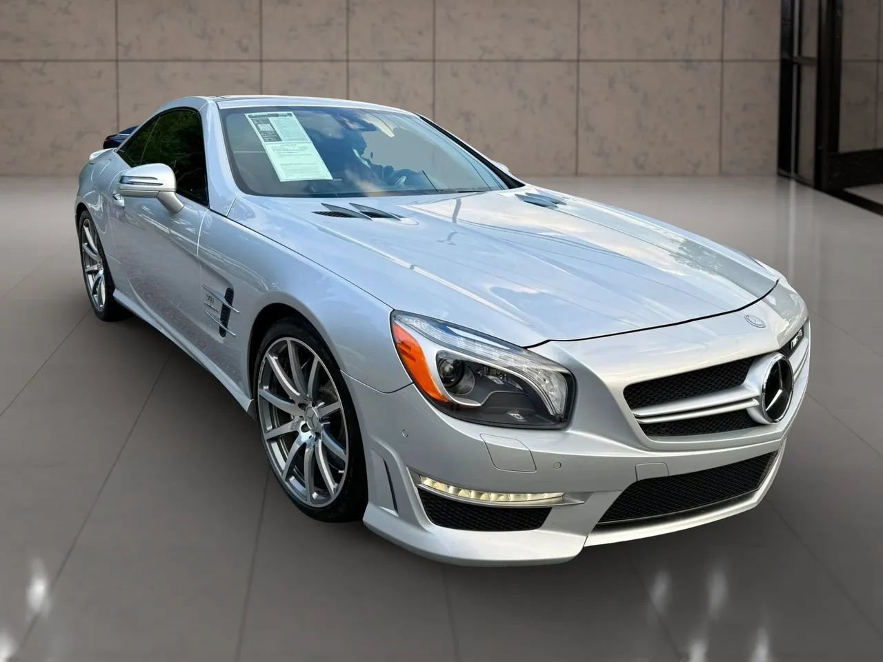 Used 2013 Mercedes-Benz SL 63 AMG w/ Premium Pkg image 18