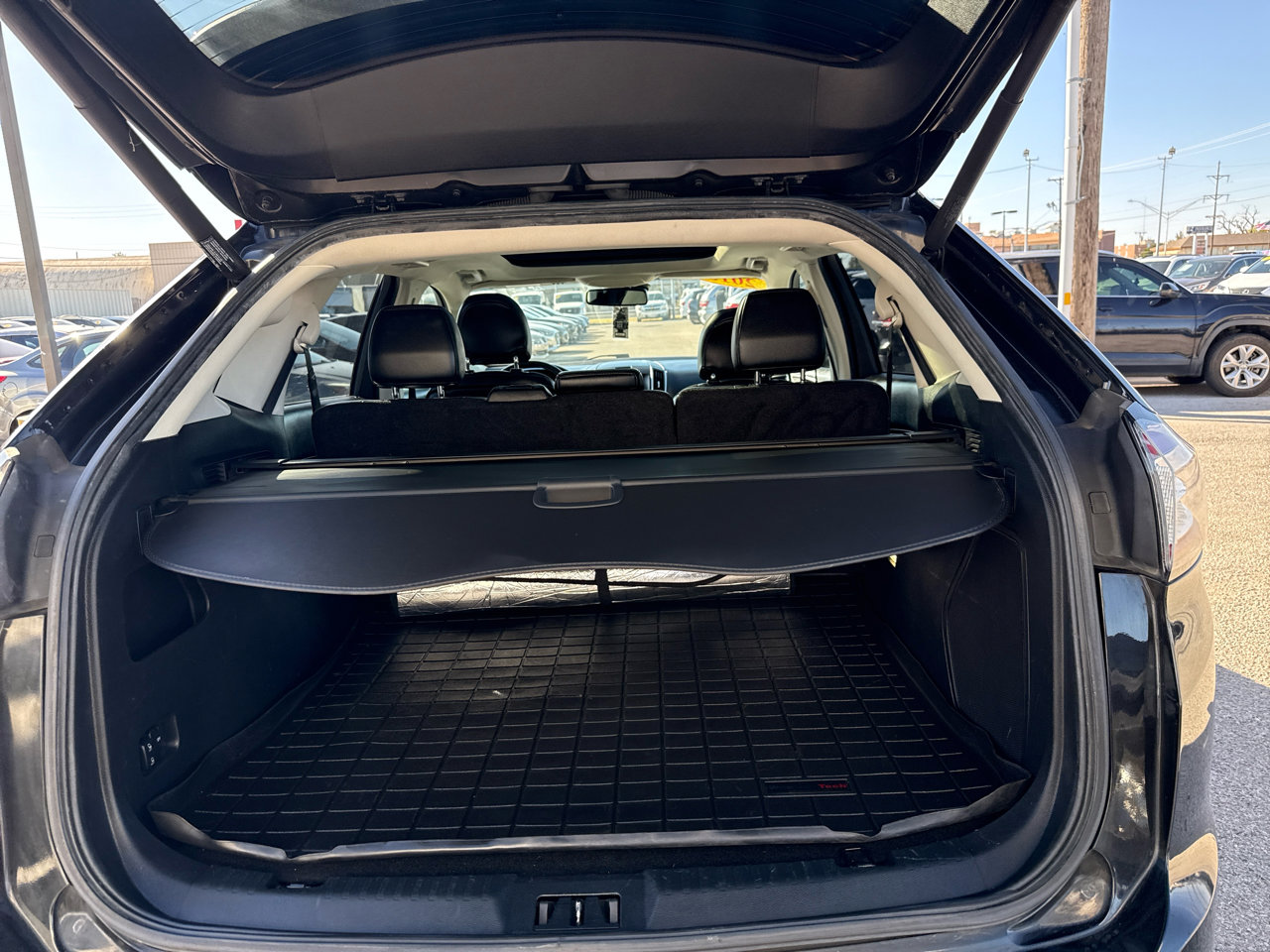 Used 2015 Ford Edge Sport w/ Equipment Group 401A FWD image 8