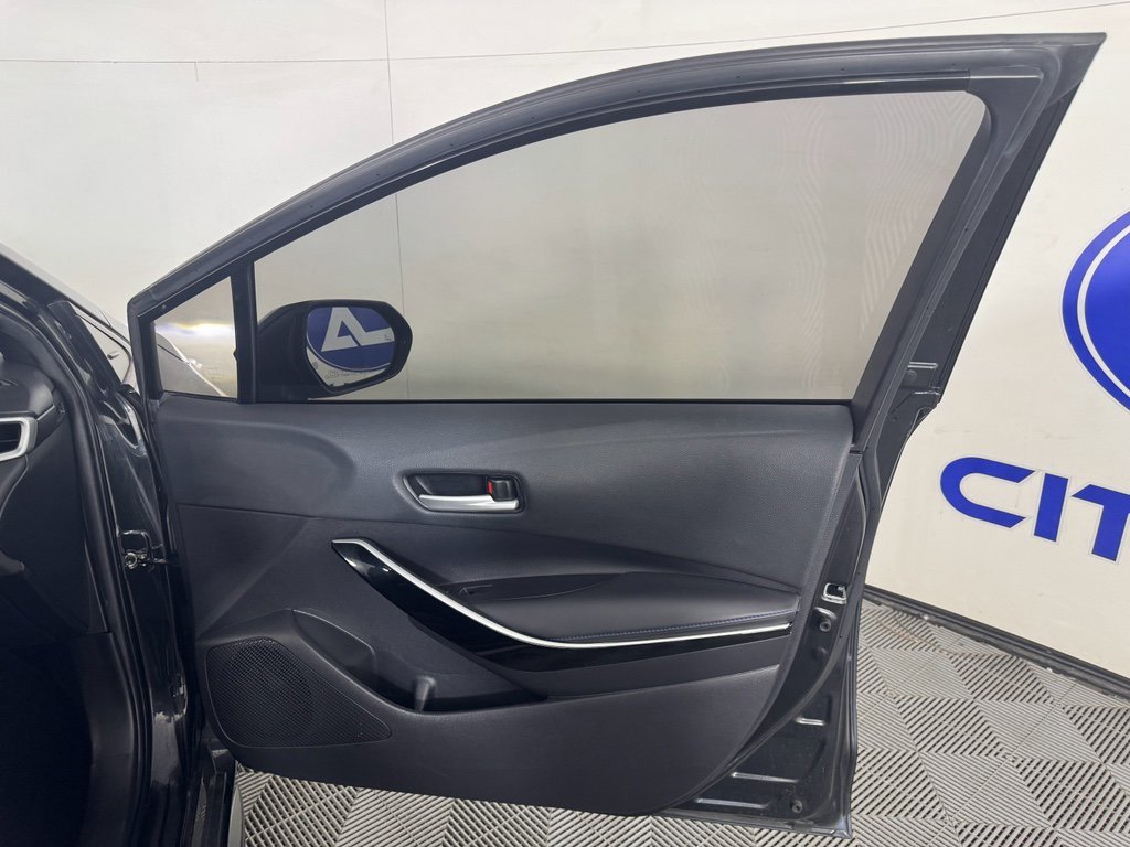 Used 2022 Toyota Corolla XSE image 39