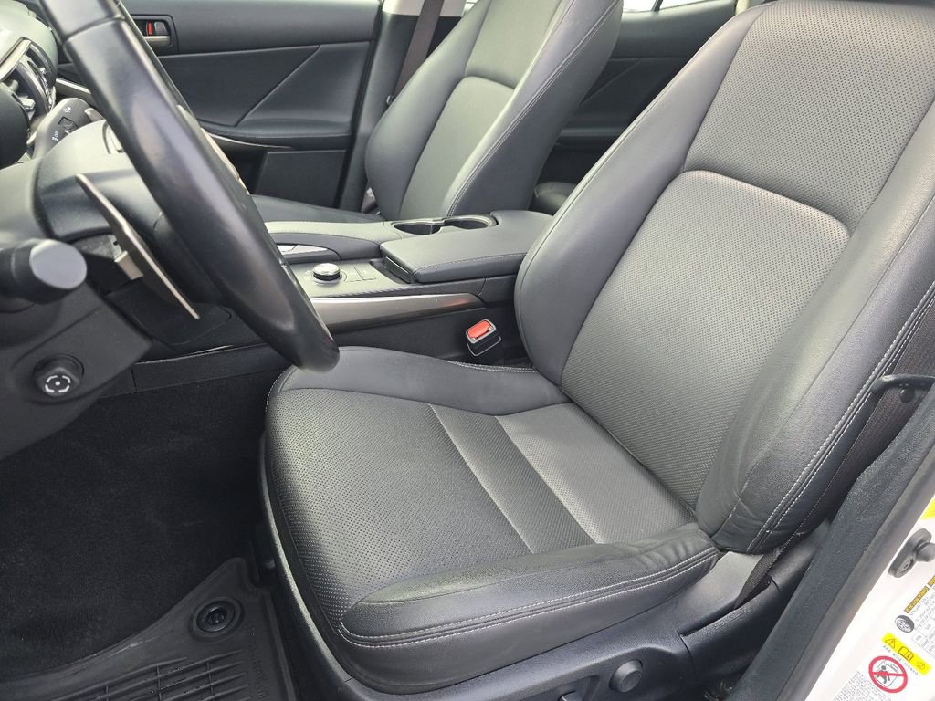 Used 2017 Lexus IS 300 300 image 23