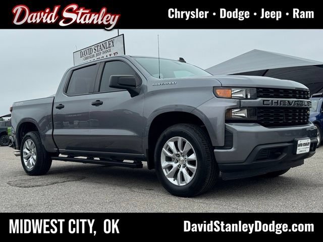 Used 2020 Chevrolet Silverado 1500 Custom w/ Custom Value Package AWD/4WD image 1