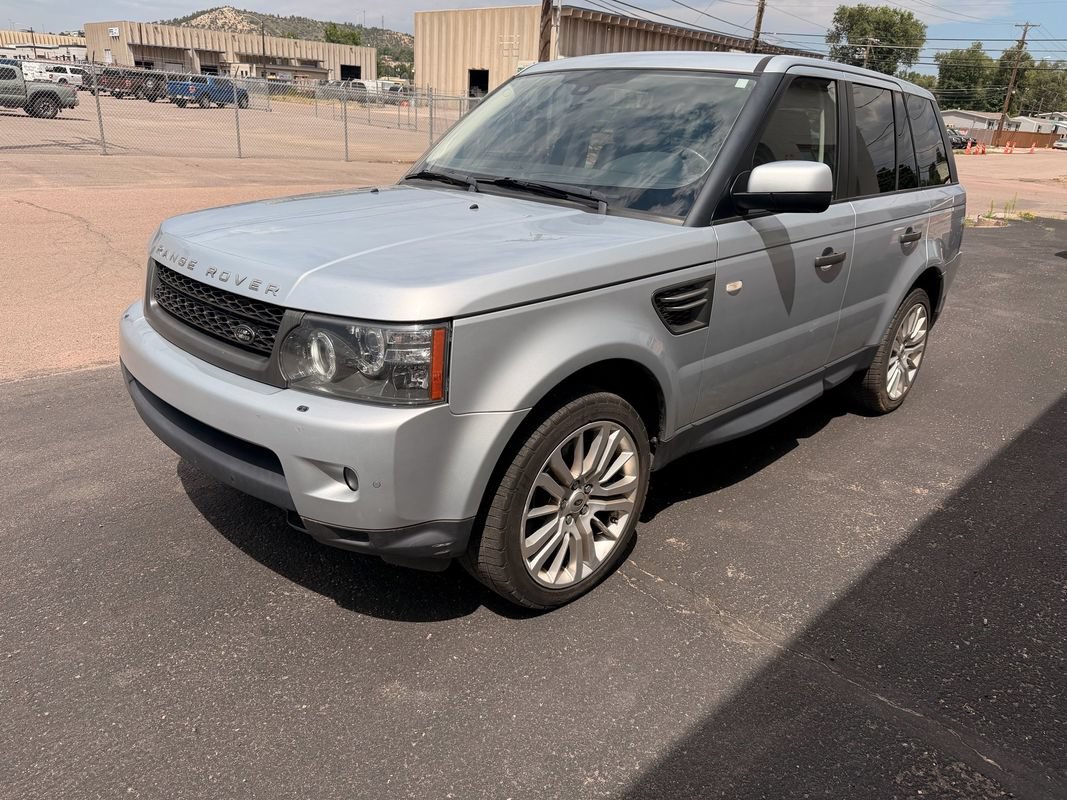 Used 2010 Land Rover Range Rover Sport HSE AWD/4WD image 2