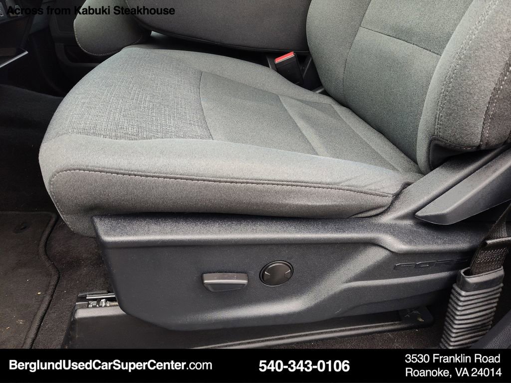 Used 2025 Ford F150 XLT w/ Equipment Group 301A Standard image 16