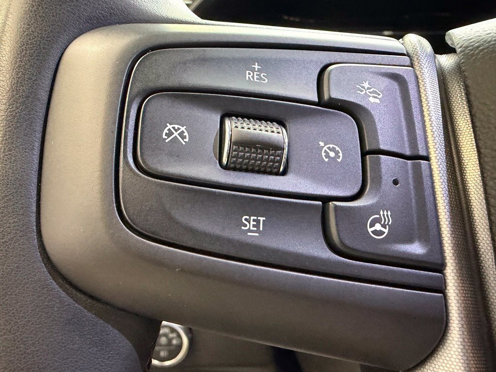 Used 2025 GMC Sierra 1500 SLT AWD/4WD image 23