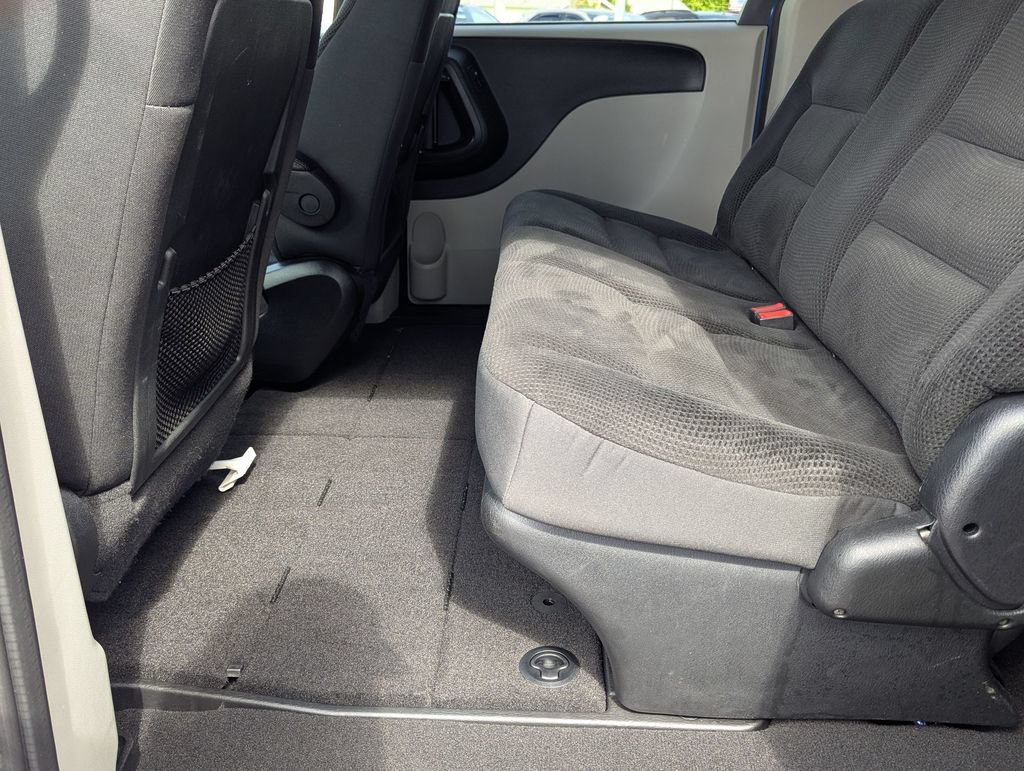 Used 2019 Dodge Grand Caravan SE w/ UConnect Hands-Free Group FWD image 21