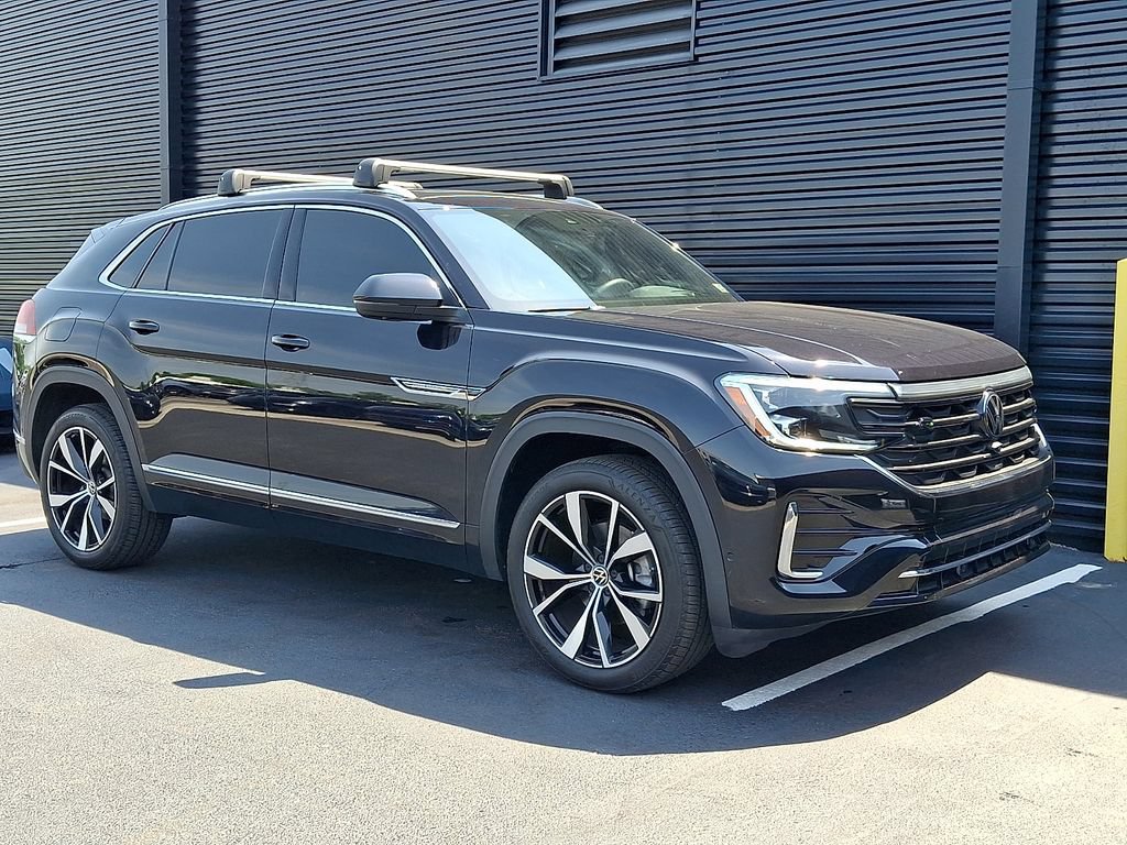 Used 2025 Volkswagen Atlas Cross Sport SEL Premium R-Line AWD/4WD image 9