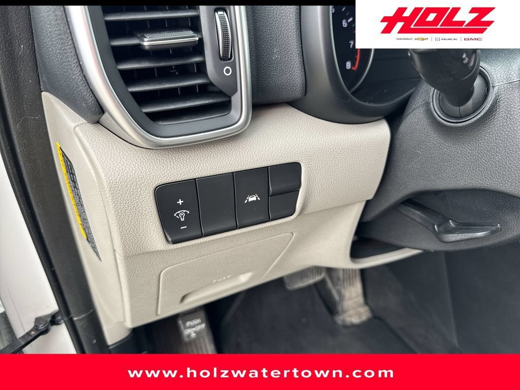 Used 2020 Kia Sportage LX AWD/4WD image 21