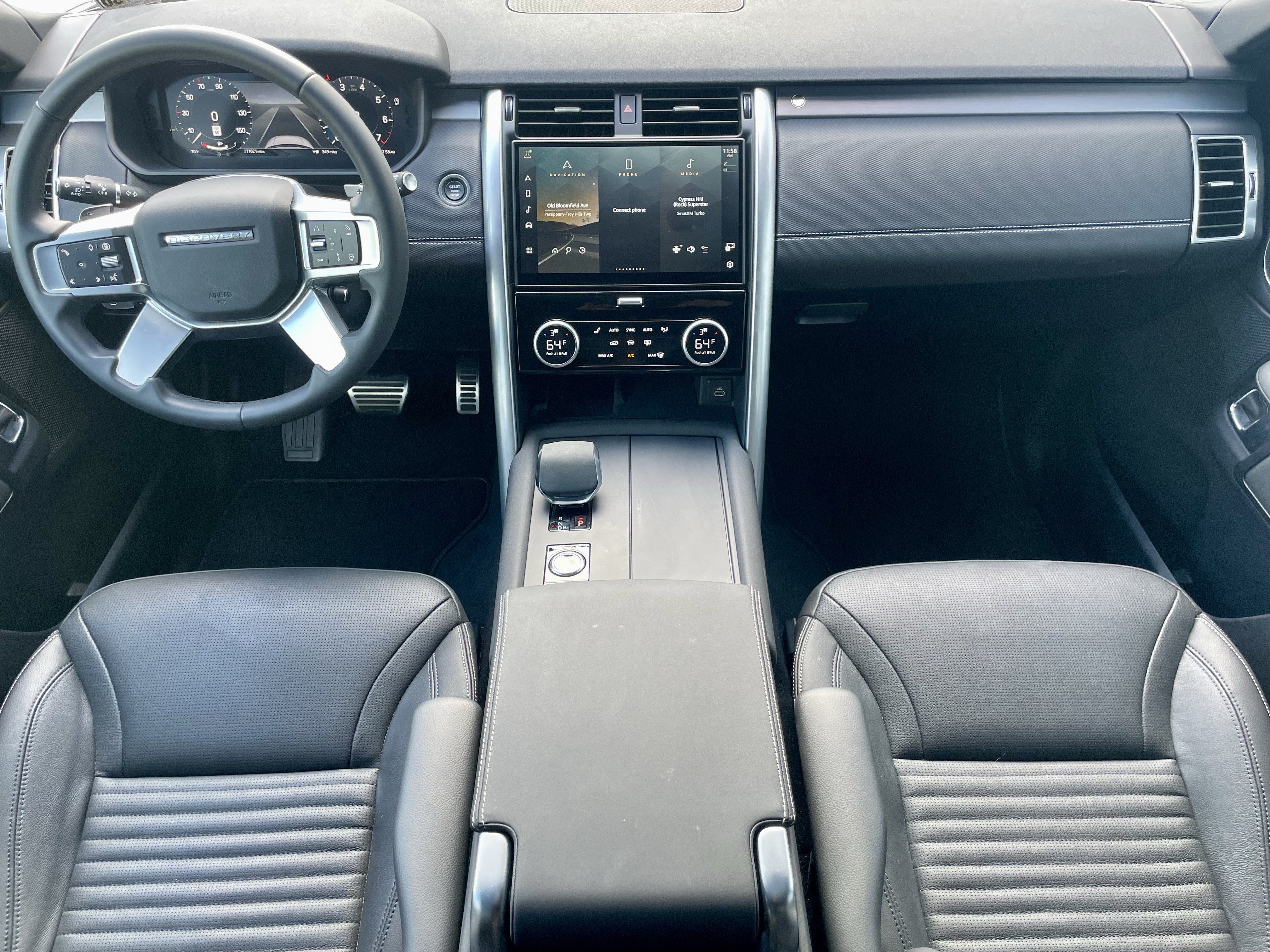 Certified 2025 Land Rover Discovery Dynamic SE AWD/4WD image 16