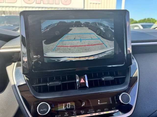 Used 2025 Toyota Corolla LE FWD image 12