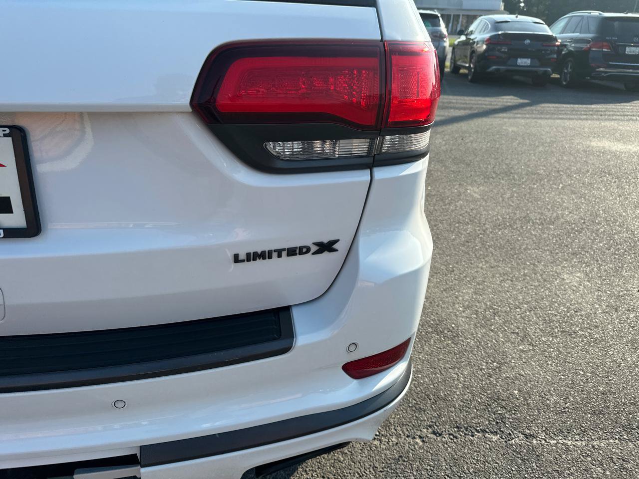 Used 2020 Jeep Grand Cherokee Limited X AWD/4WD image 24