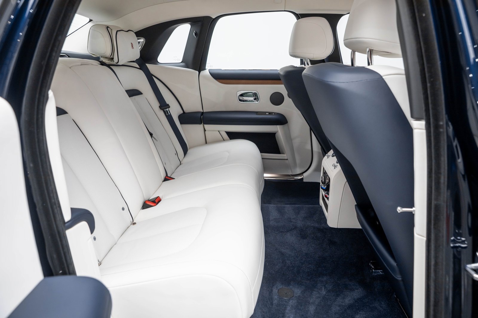 New 2026 Rolls-Royce Ghost image 11