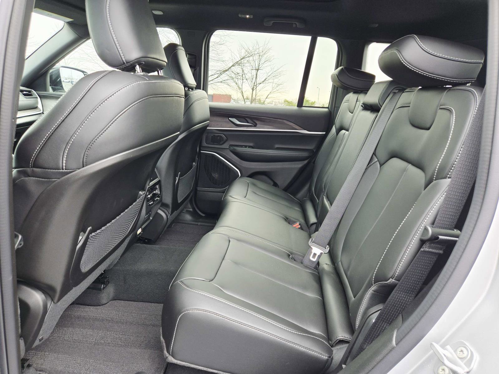 New 2026 Jeep Grand Cherokee Limited image 13