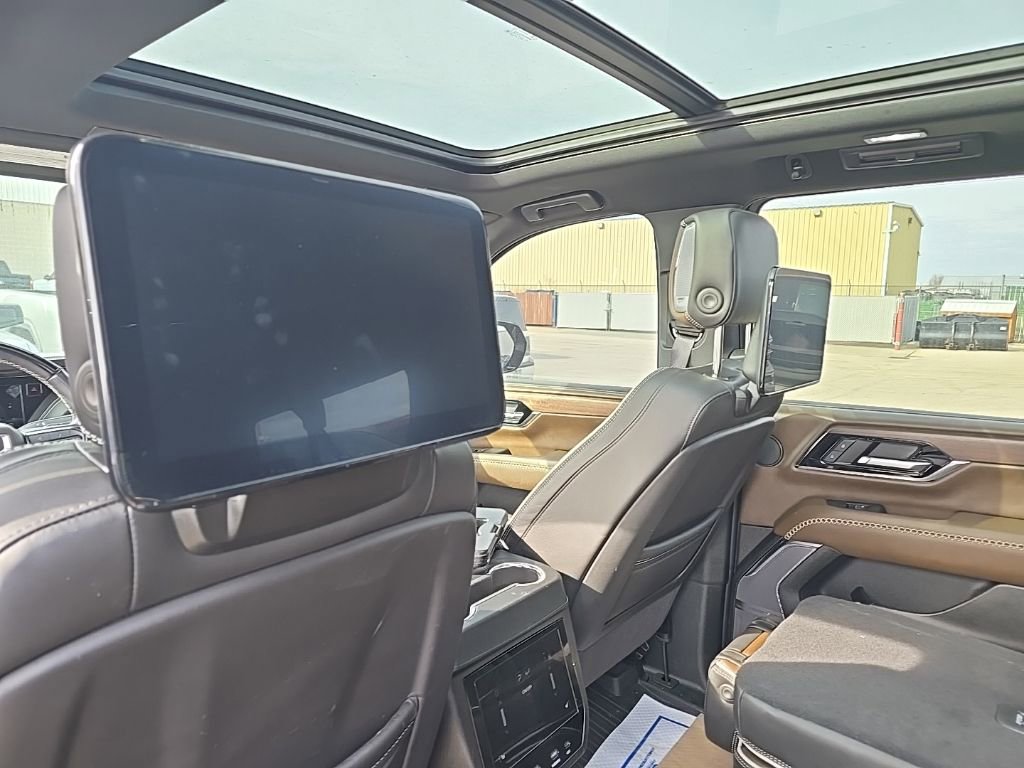 Used 2025 GMC Yukon XL Denali Ultimate image 17