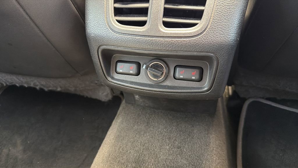 Used 2015 Ford Taurus SHO w/ Technology Package AWD/4WD image 17