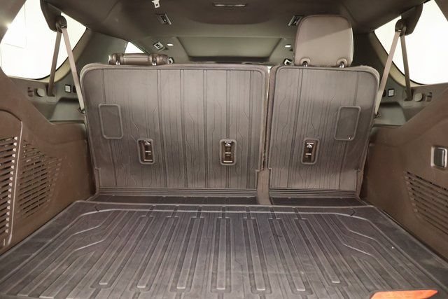 Used 2022 GMC Yukon XL Denali AWD/4WD image 23
