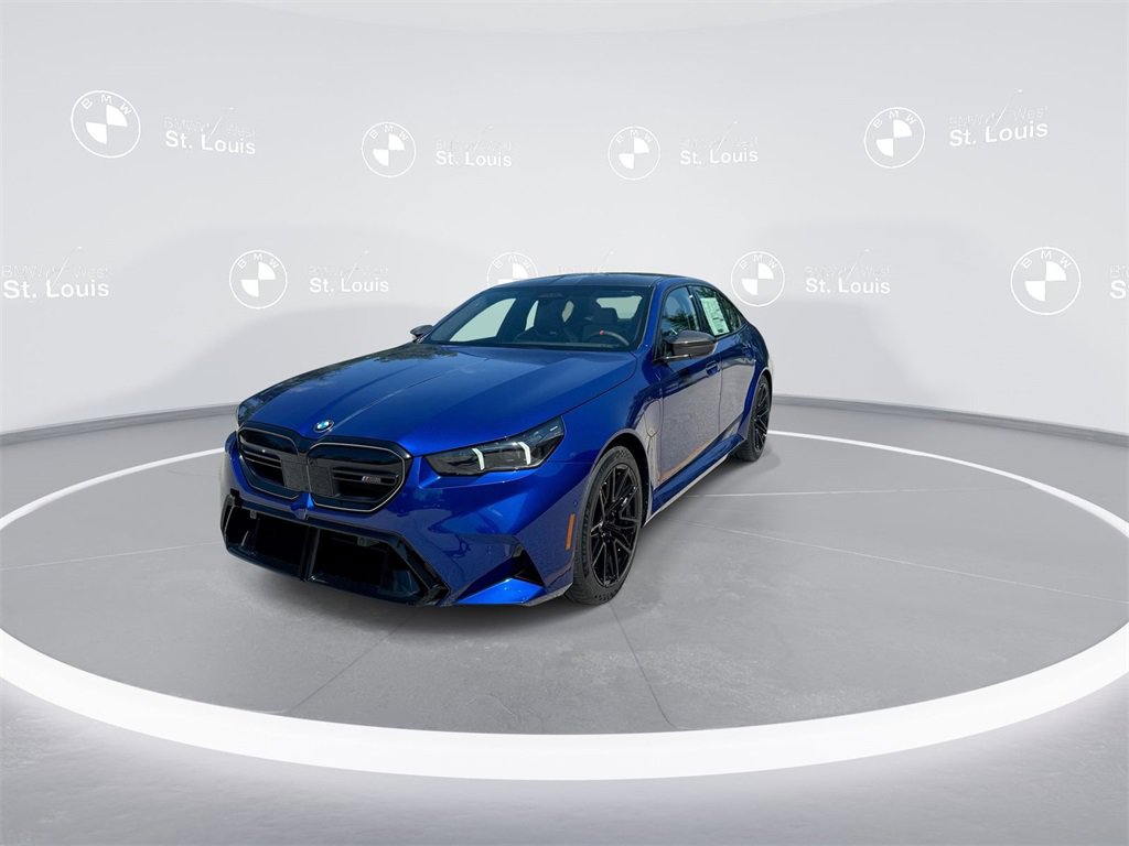 New 2026 BMW M5 w/ Carbon Package image 4