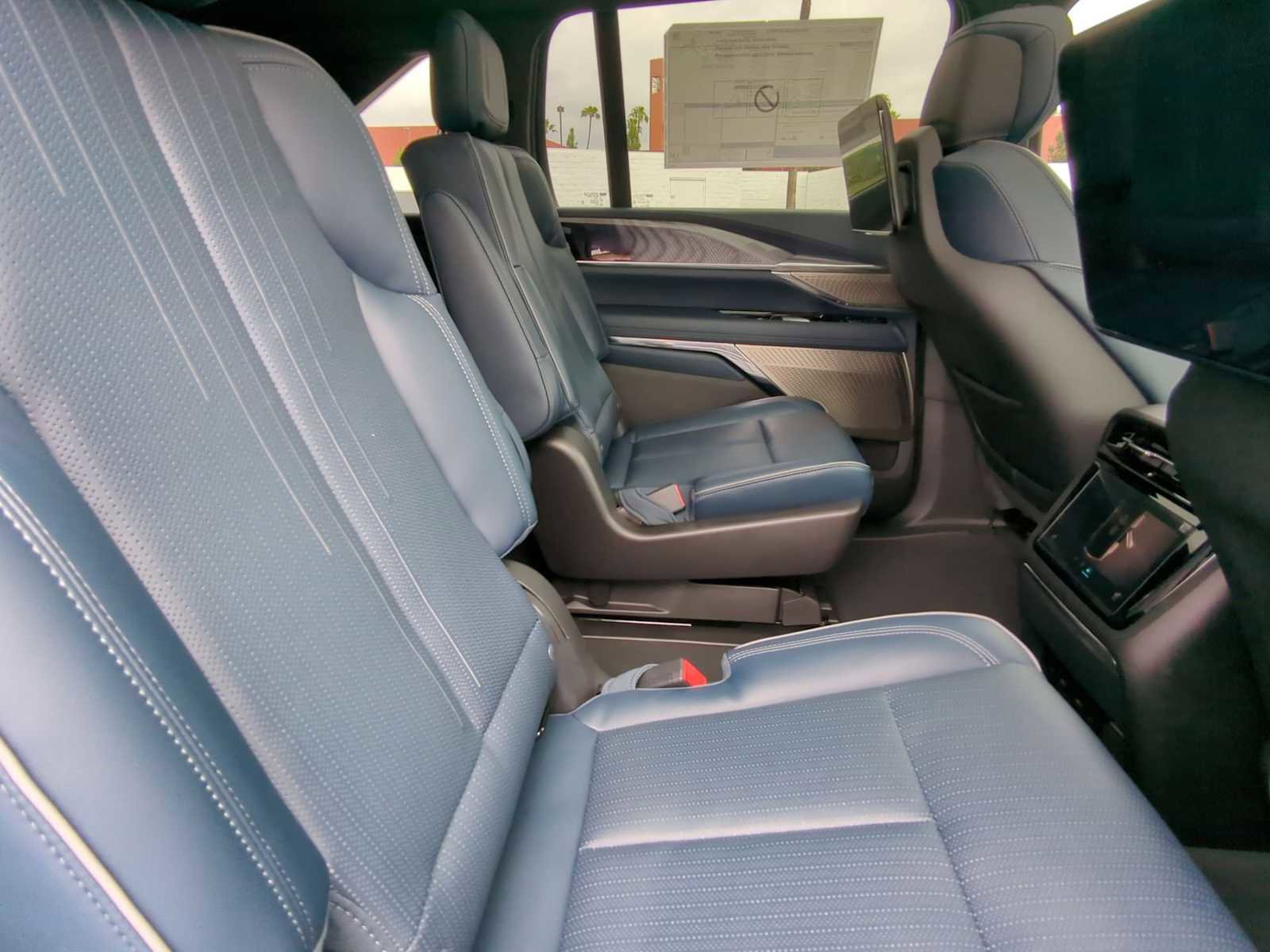 New 2025 Cadillac Escalade IQ Sport 2 image 27